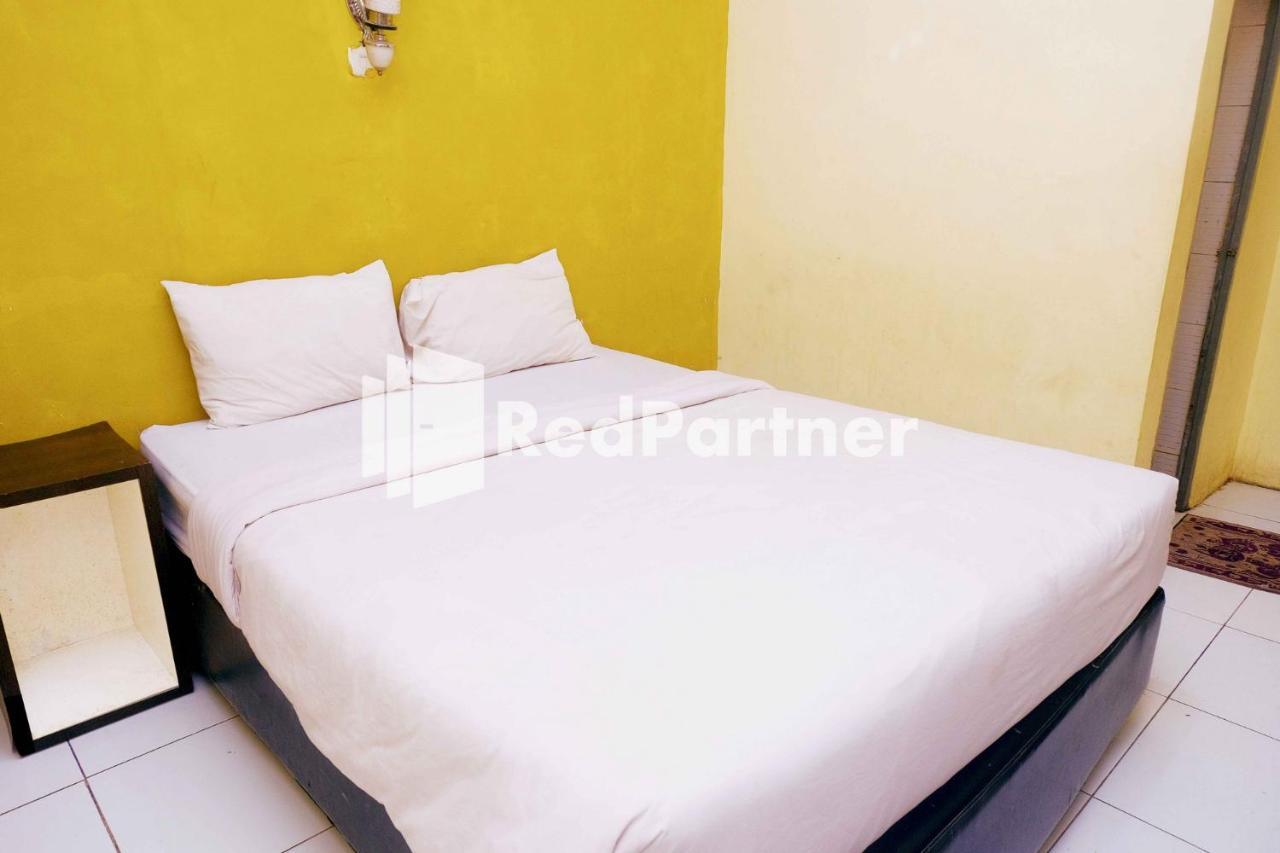 Hotel Permata Makassar Mitra Reddoorz Balangberu Екстер'єр фото